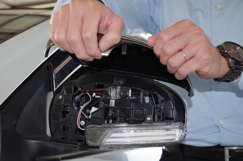 Sequential LED side mirror light installation DIY